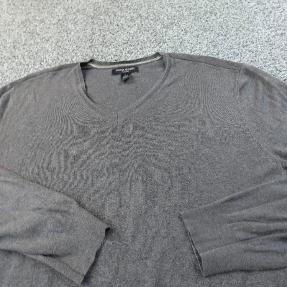 Banana Republic Sweater Mens L Gray Silk Linen V Neck Long Sleeve Pullover Soft‎